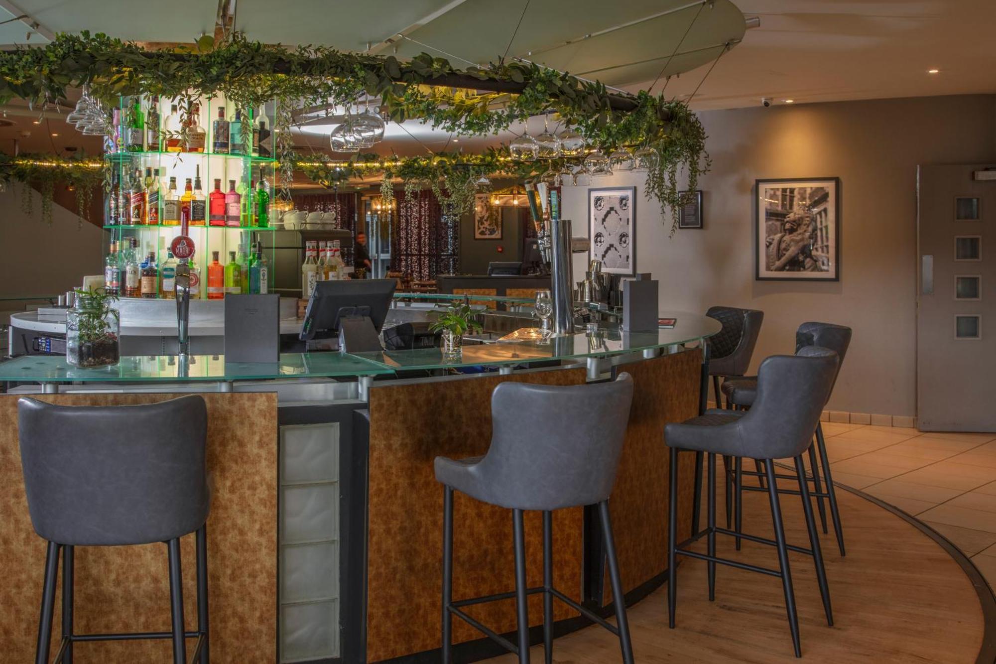 Crewe Hall Hotel & Spa - Cheshire 외부 사진