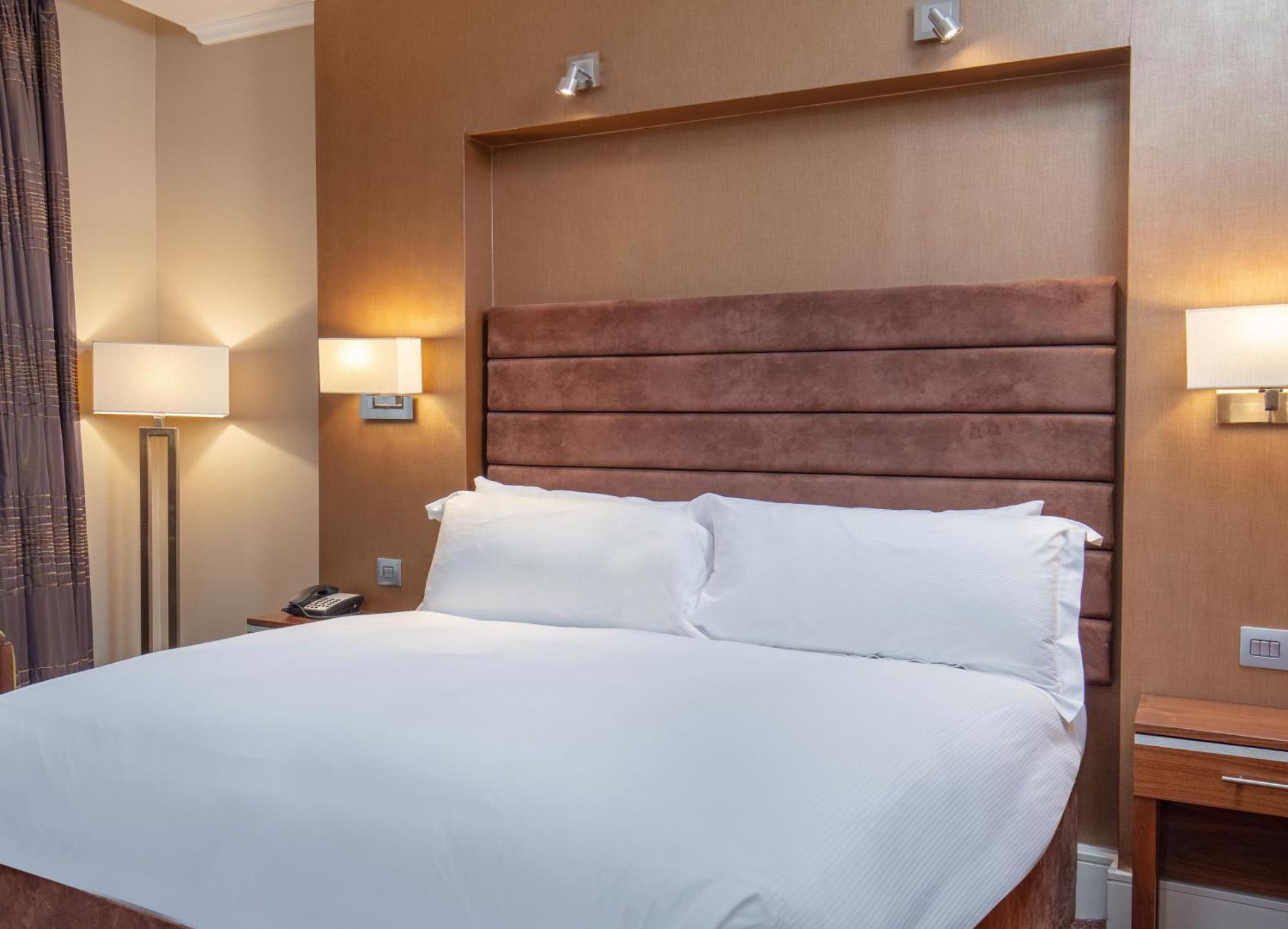 Crewe Hall Hotel & Spa - Cheshire 객실 사진