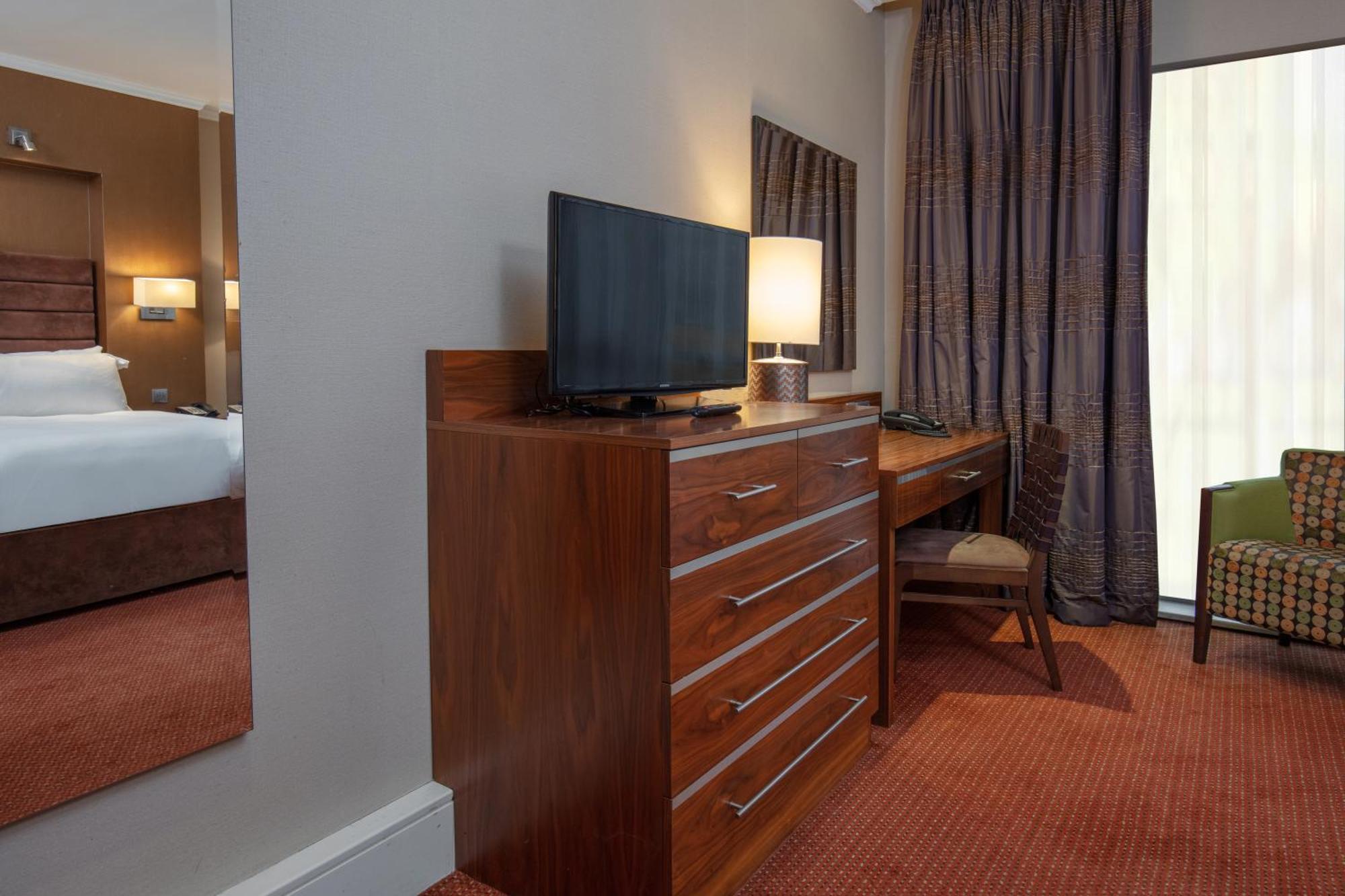 Crewe Hall Hotel & Spa - Cheshire 객실 사진