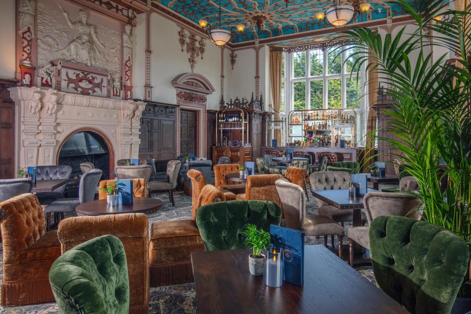 Crewe Hall Hotel & Spa - Cheshire 외부 사진